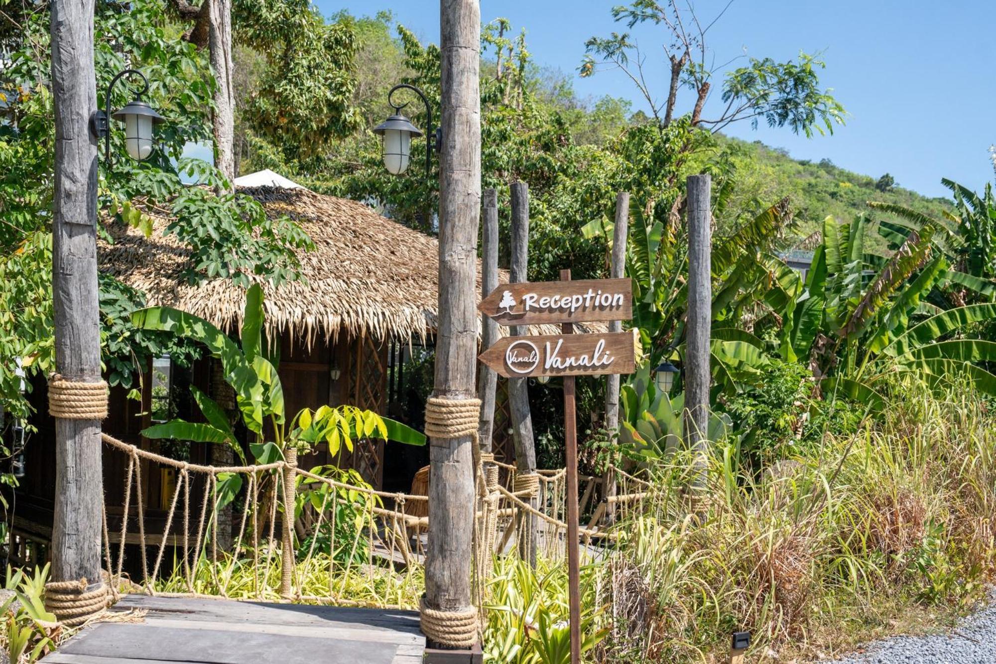 Akra Collection Layan - Hideaway Villas Exteriör bild